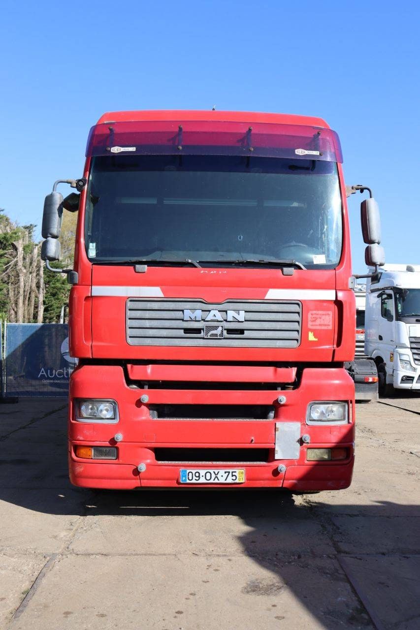 Box Truck MAN TGA 18.440 Diesel 440hp