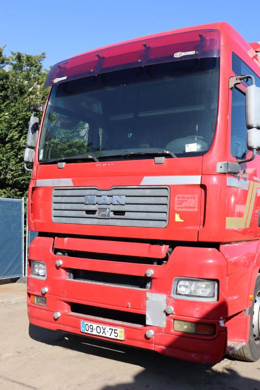 Box Truck MAN TGA 18.440 Diesel 440hp