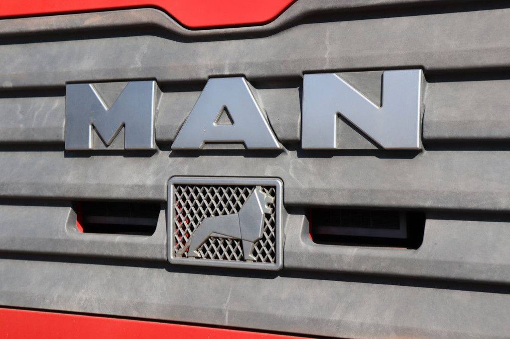 Box Truck MAN TGA 18.440 Diesel 440hp