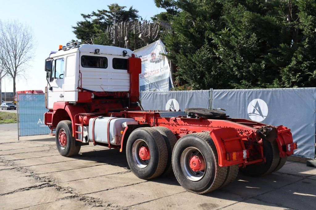 Fahrgestell mit Fahrerhaus MAN FE460A Diesel 460 PS