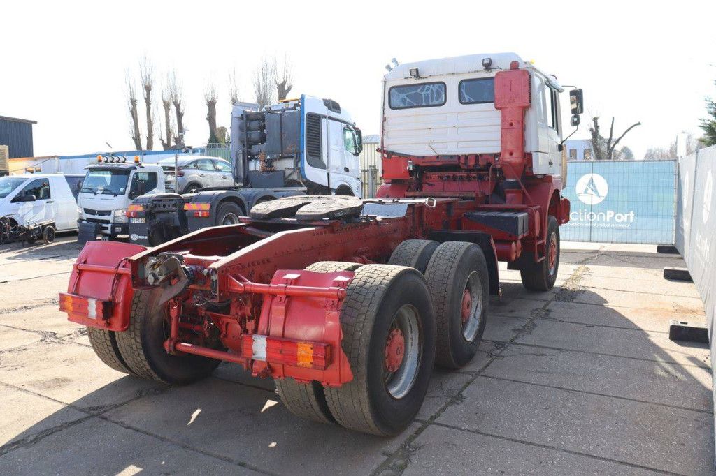 Fahrgestell mit Fahrerhaus MAN FE460A Diesel 460 PS