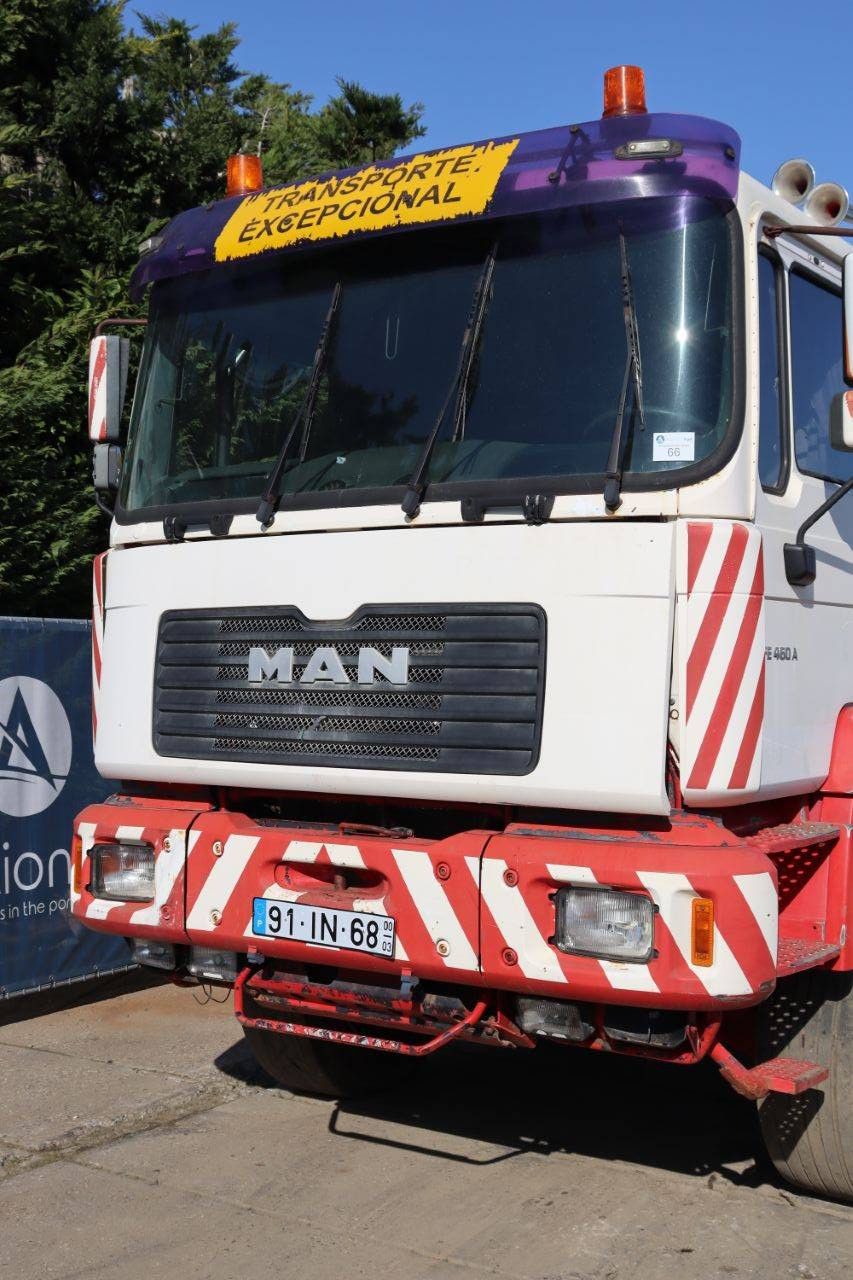 Fahrgestell mit Fahrerhaus MAN FE460A Diesel 460 PS