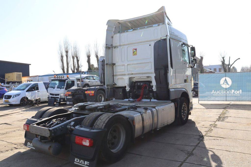 Fahrgestell mit Fahrerhaus DAF XF 460 Diesel 460 PS