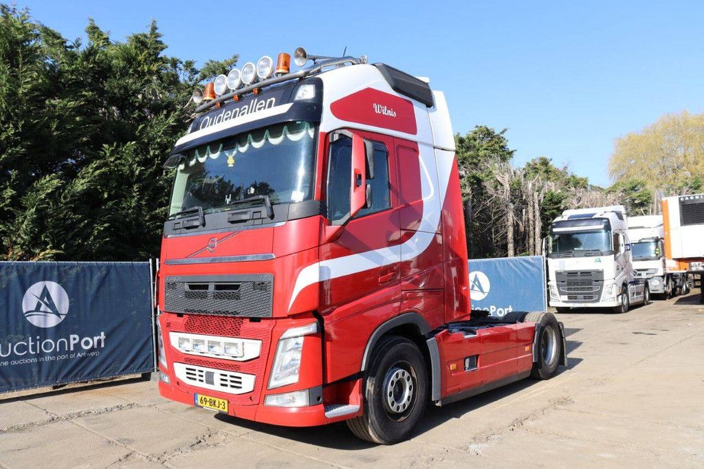 Fahrgestell mit Fahrerhaus Volvo FH Diesel 552 PS 2018