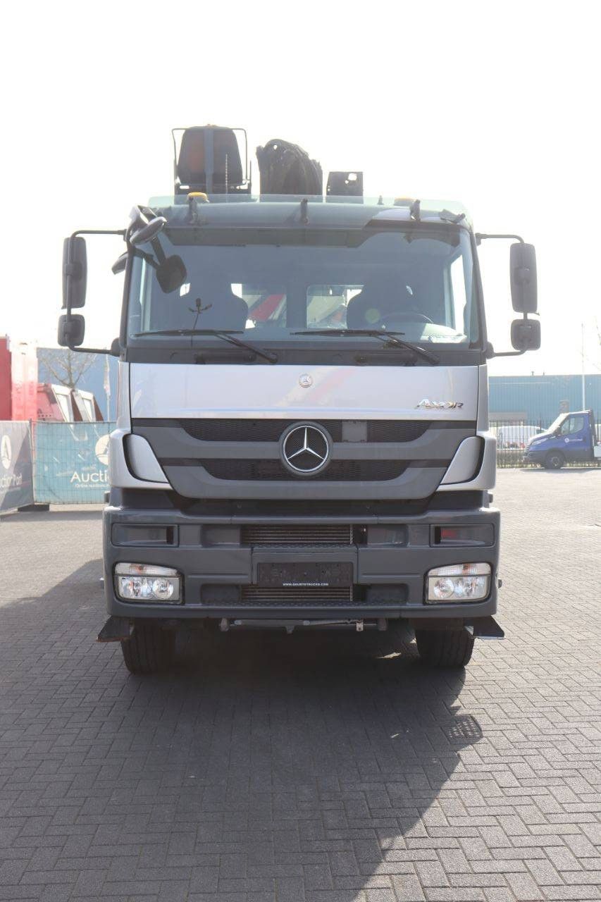 Kranwagen Mercedes-Benz Axor 3243 Diesel 430 PS 2013
