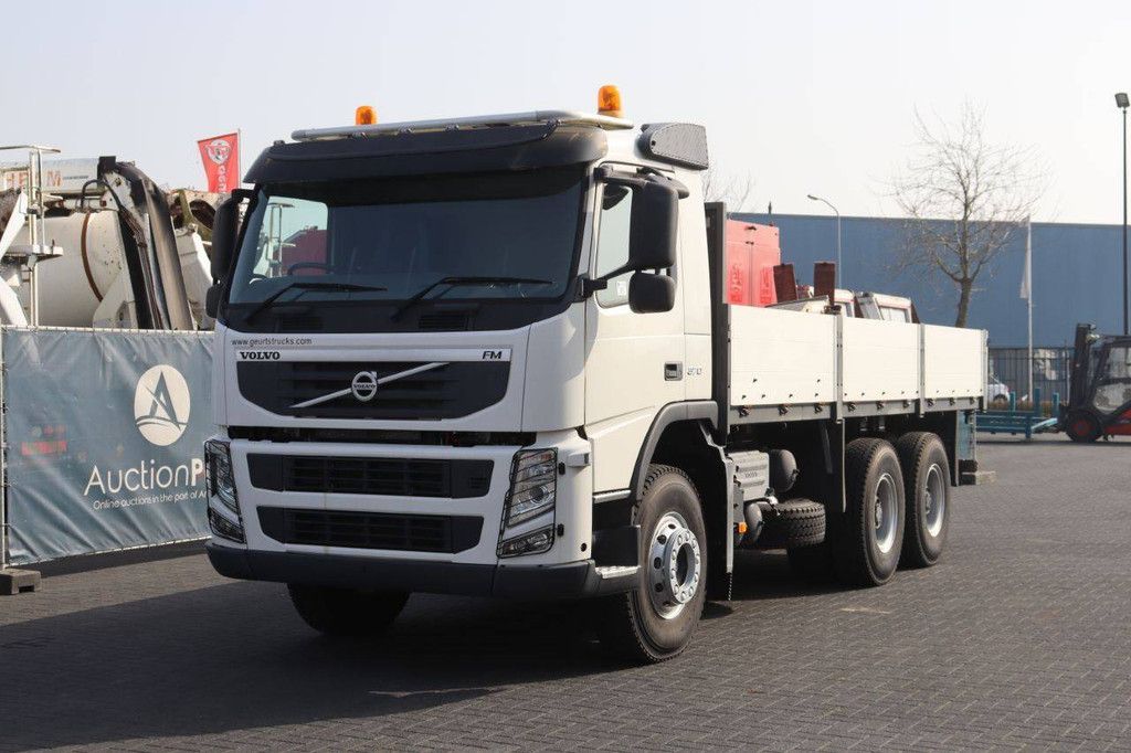 Flatbed (truck) Volvo FM 370 Diesel 370hp New