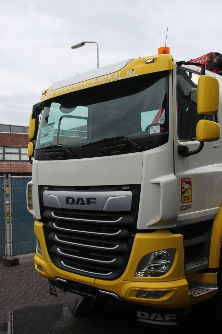 Crane truck DAF CF 480 Diesel 480hp 2018