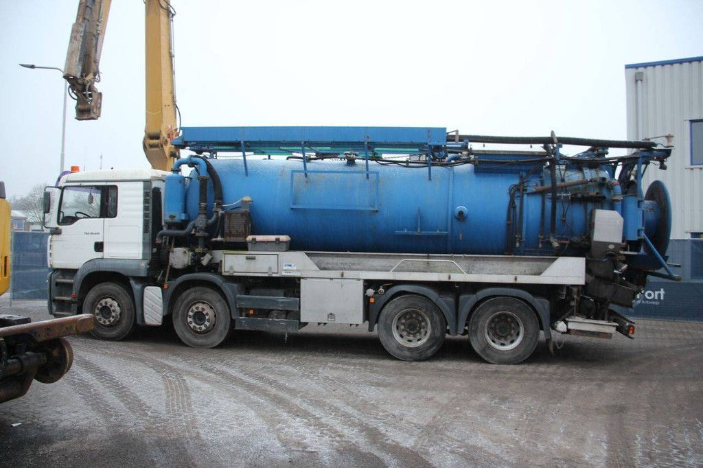 Saugwagen MAN TGA 35.410 Diesel