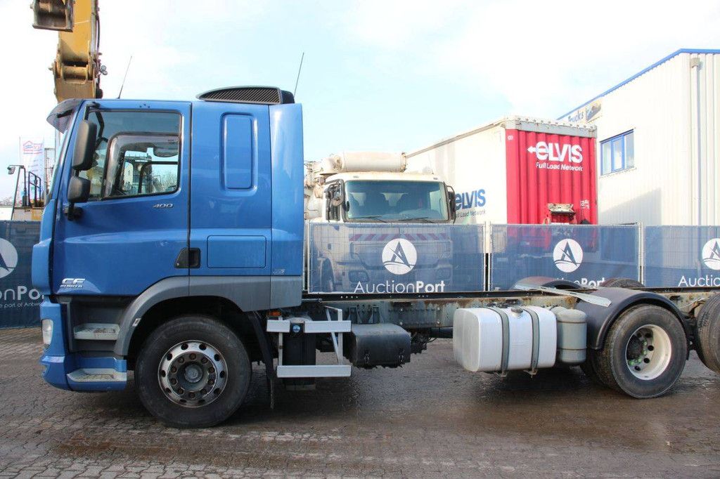 Fahrgestell mit Fahrerhaus DAF CF EURO 6 Diesel 2015