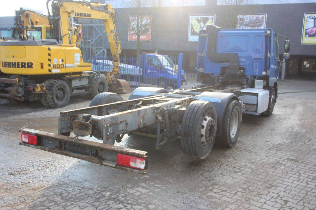 Fahrgestell mit Fahrerhaus DAF CF EURO 6 Diesel 2015