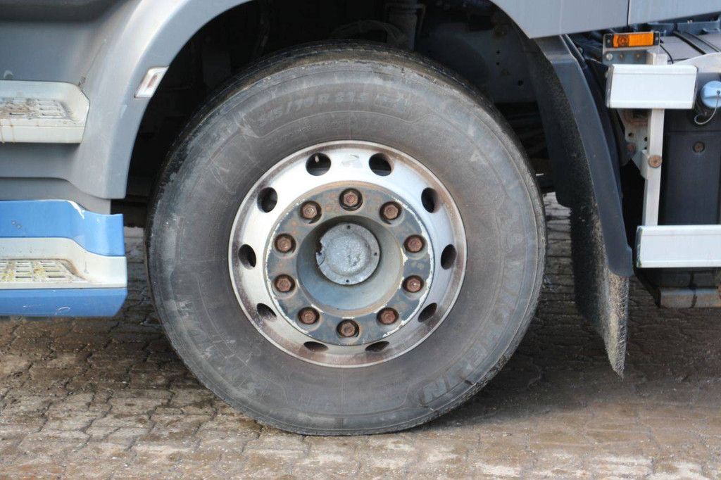 Fahrgestell mit Fahrerhaus DAF CF EURO 6 Diesel 2015