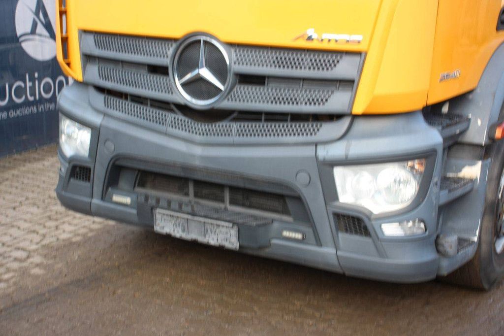 Kranwagen Mercedes-Benz Antos 2540 Diesel 2014