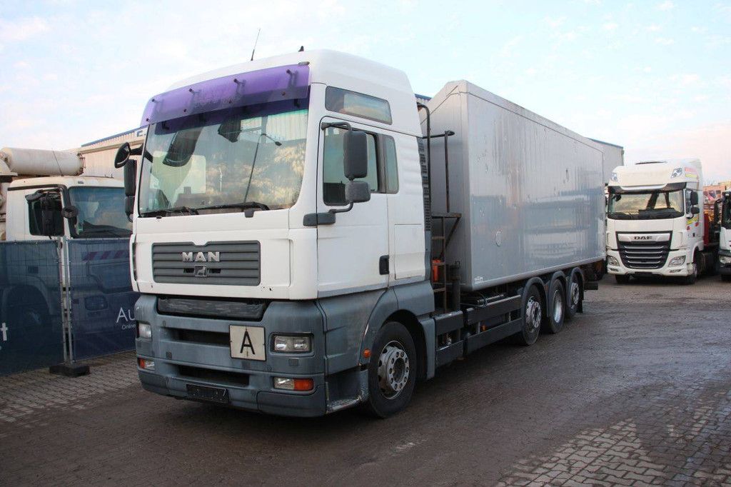 Crane truck MAN HT2800 Diesel 2003