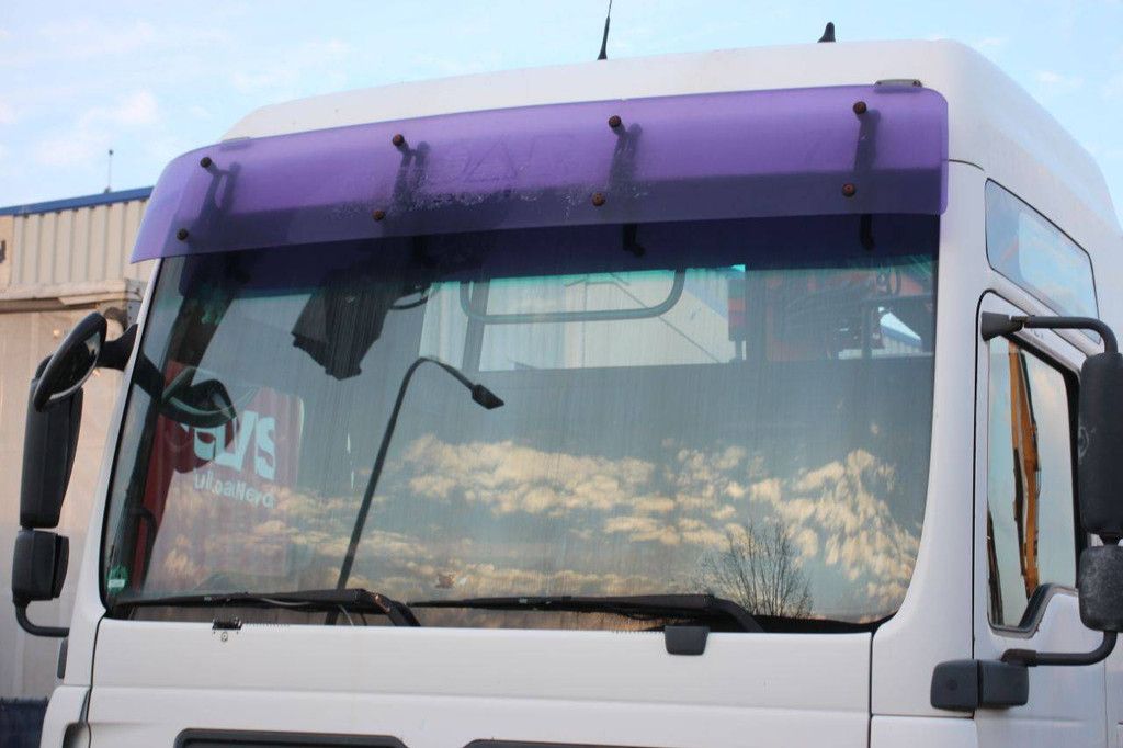 Crane truck MAN HT2800 Diesel 2003