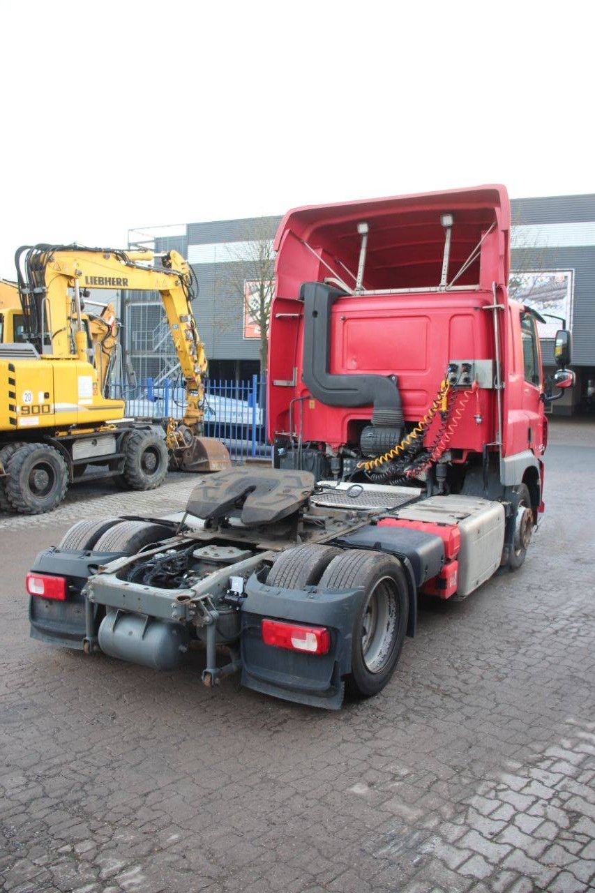 Fahrgestell mit Fahrerhaus DAF CF 440 Diesel 2016