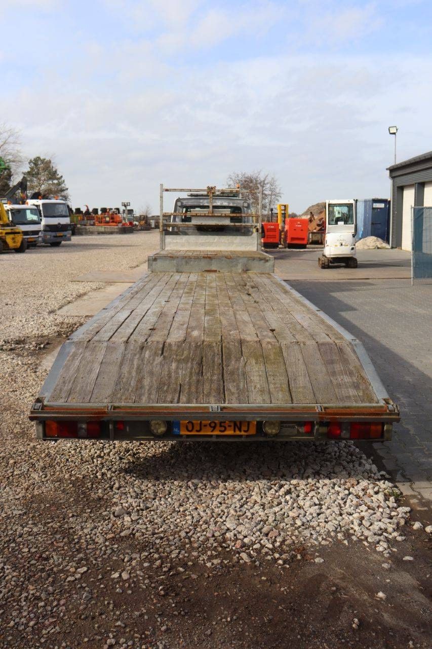 Iveco Daily 35C17 Diesel 166hp 2006 BE tractor with semi-low loader