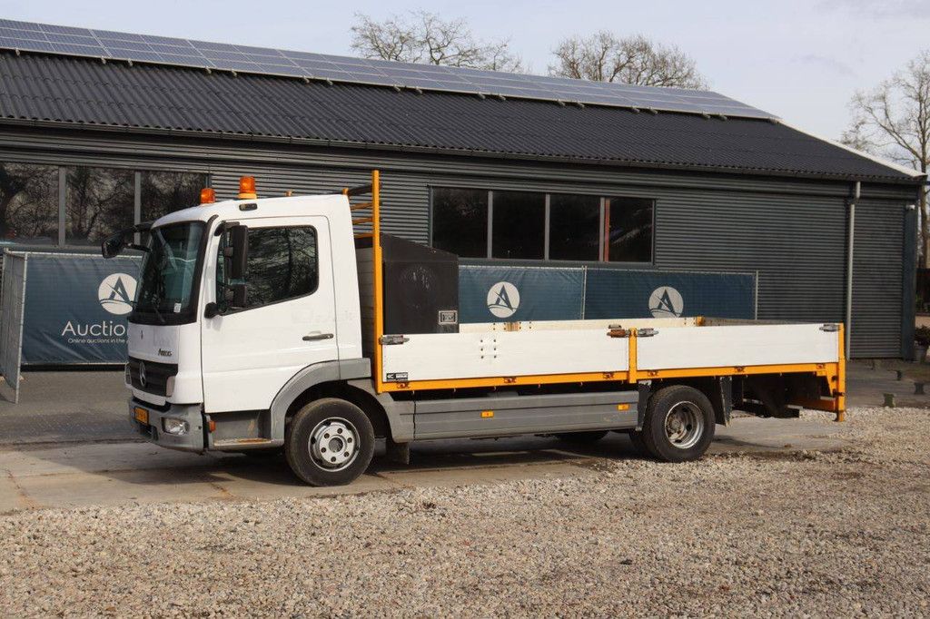 Mercedes-Benz ATEGO 816 Diesel-Pritschenwagen, 157 PS, Baujahr 2010