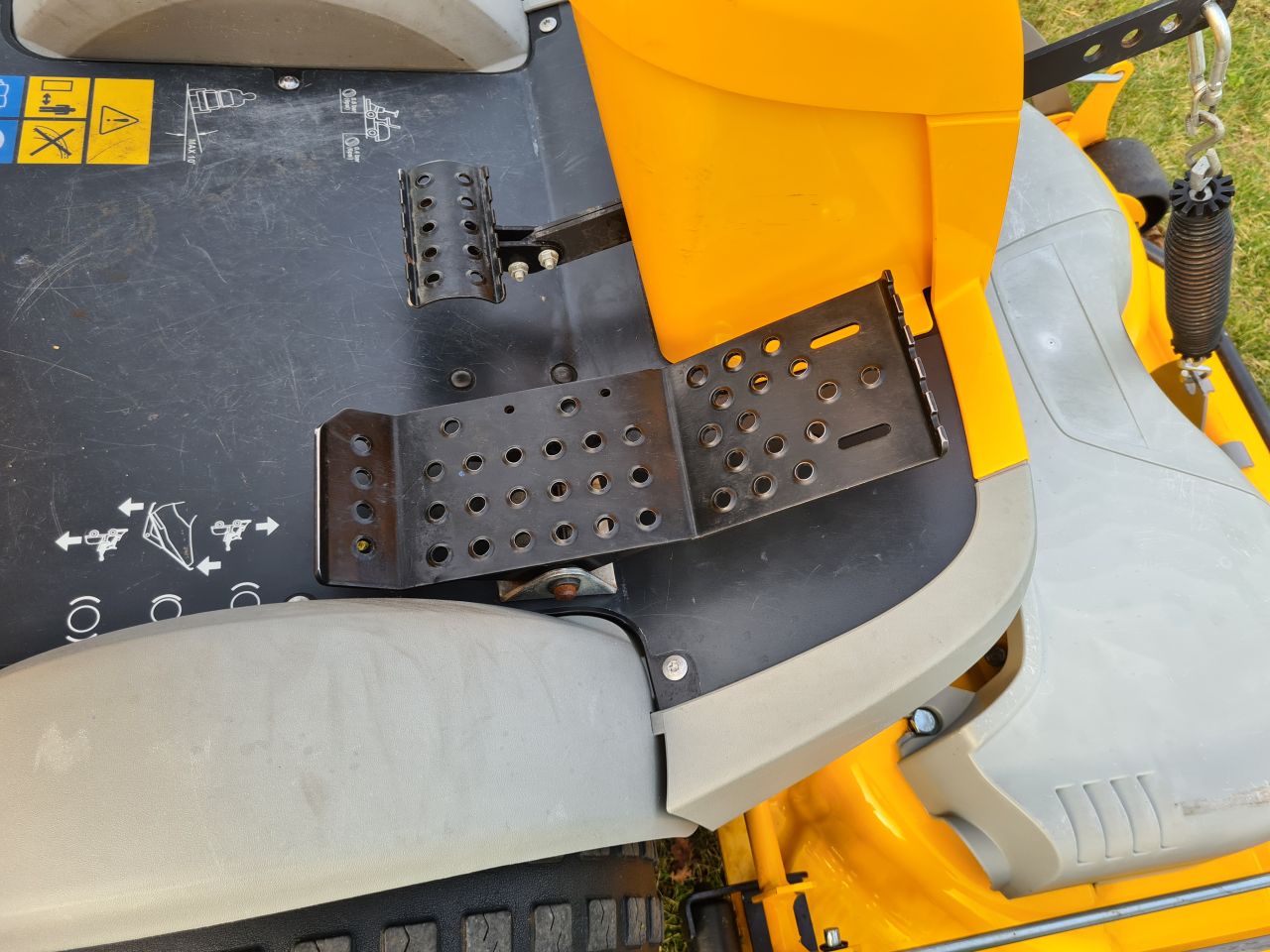 Stiga park Silent 14 frontmaaier hydrostaat 2 cilinder honda.