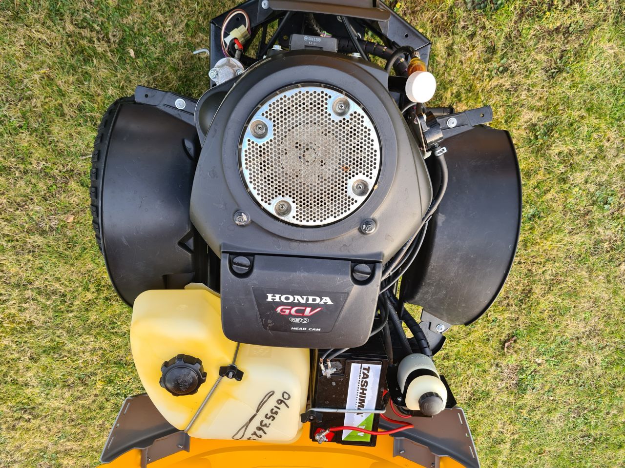 Stiga park Silent 14 frontmaaier hydrostaat 2 cilinder honda.