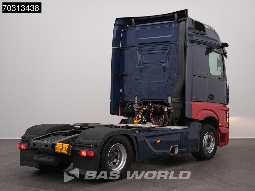 Mercedes Actros 1846 4X2 Bigspace Retarder Mirrorcam Navi