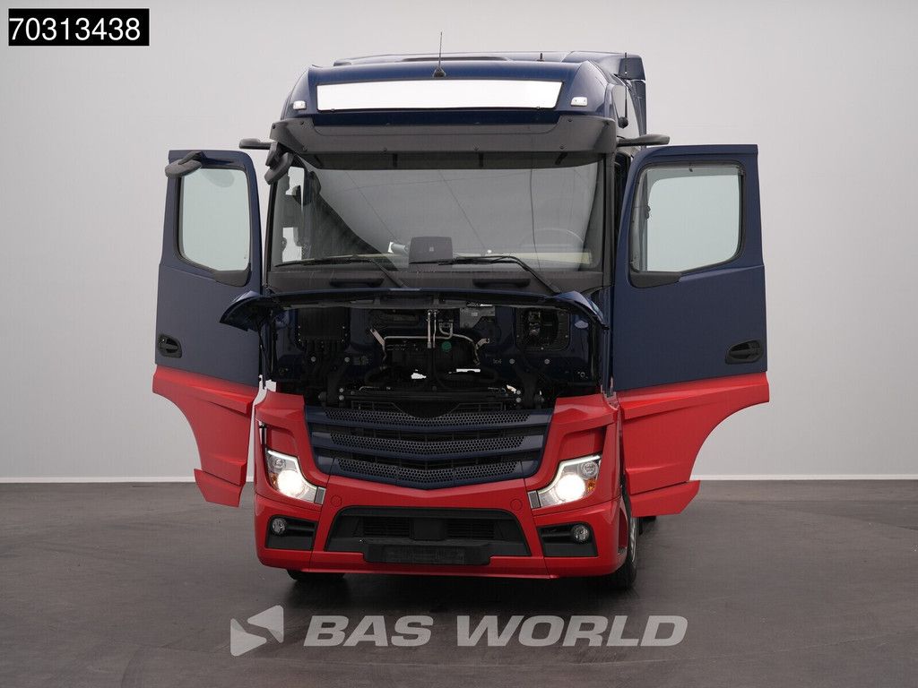 Mercedes Actros 1846 4X2 Bigspace Retarder Mirrorcam Navi