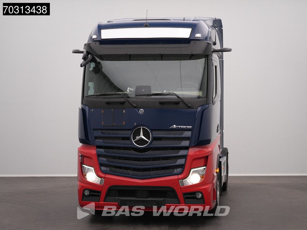 Mercedes Actros 1846 4X2 Bigspace Retarder Mirrorcam Navi