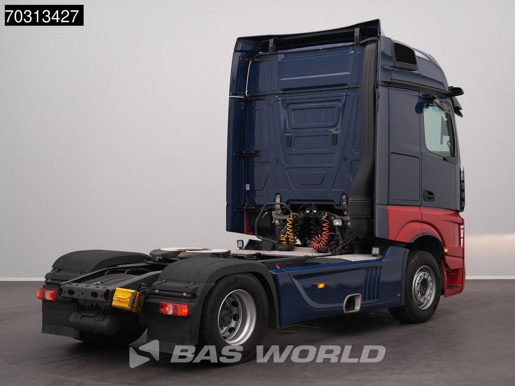 Mercedes Actros 1846 4X2 Bigspace Retarder Mirrorcam Navi