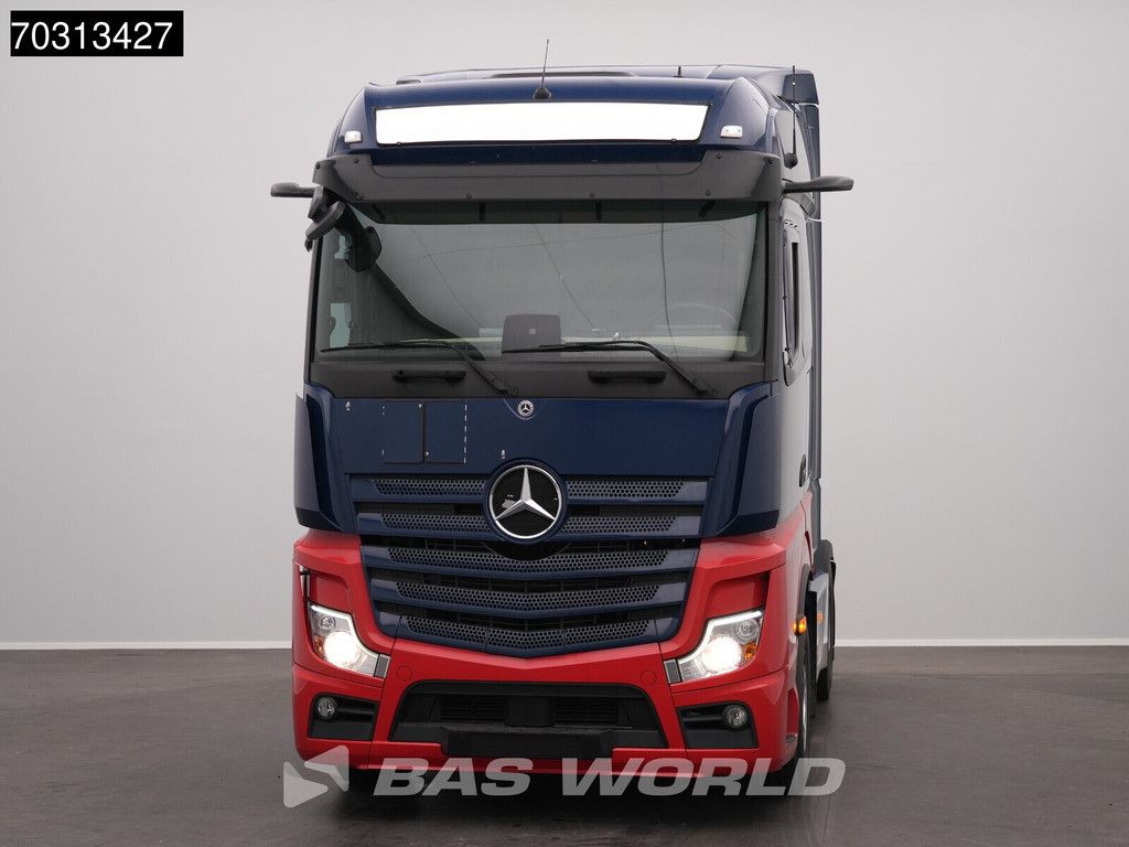 Mercedes Actros 1846 4X2 Bigspace Retarder Mirrorcam Navi