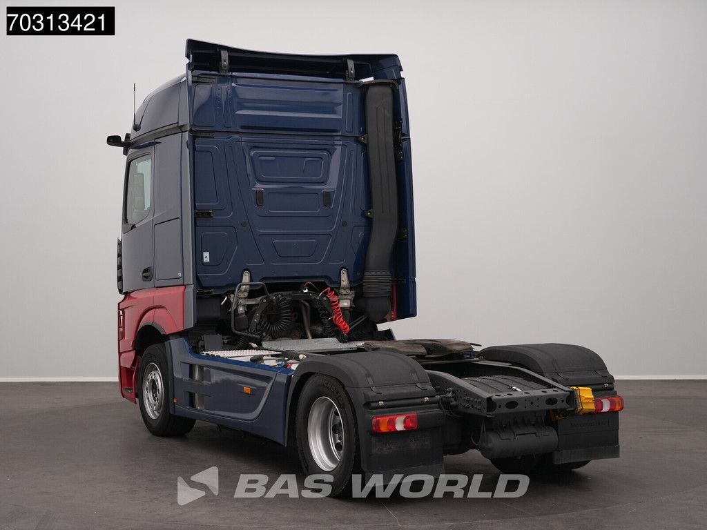 Mercedes Actros 1846 4X2 Bigspace Retarder Mirrorcam Navi