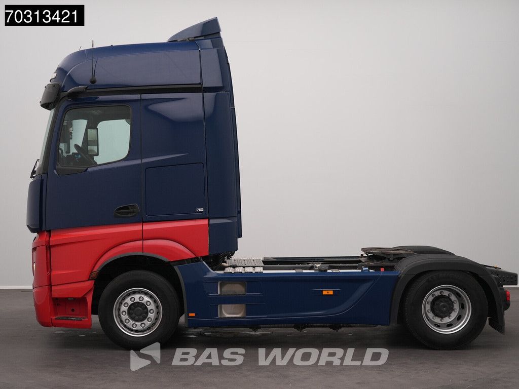 Mercedes Actros 1846 4X2 Bigspace Retarder Mirrorcam Navi