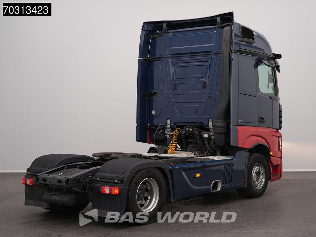 Mercedes Actros 1846 4X2 Bigspace Retarder Mirrorcam Navi