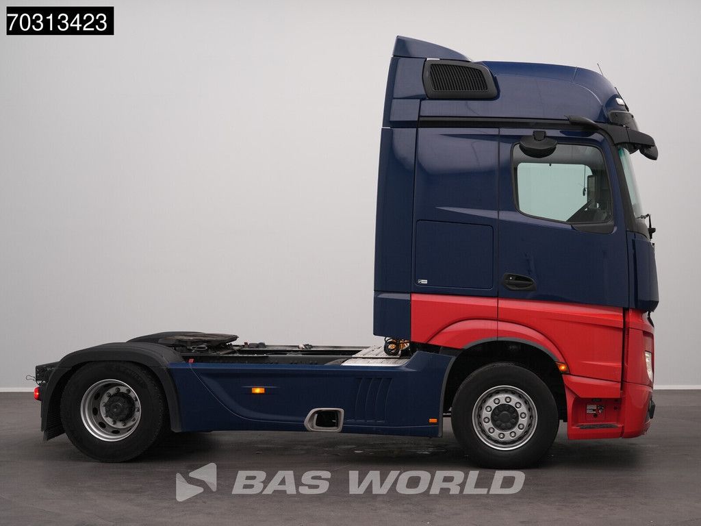 Mercedes Actros 1846 4X2 Bigspace Retarder Mirrorcam Navi