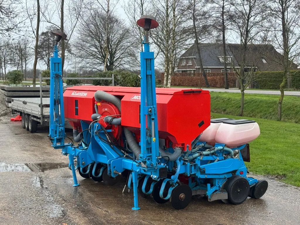 Amazone PNU + 6 rij Maiszaaimachine Maiszaaier schijven kunstmest