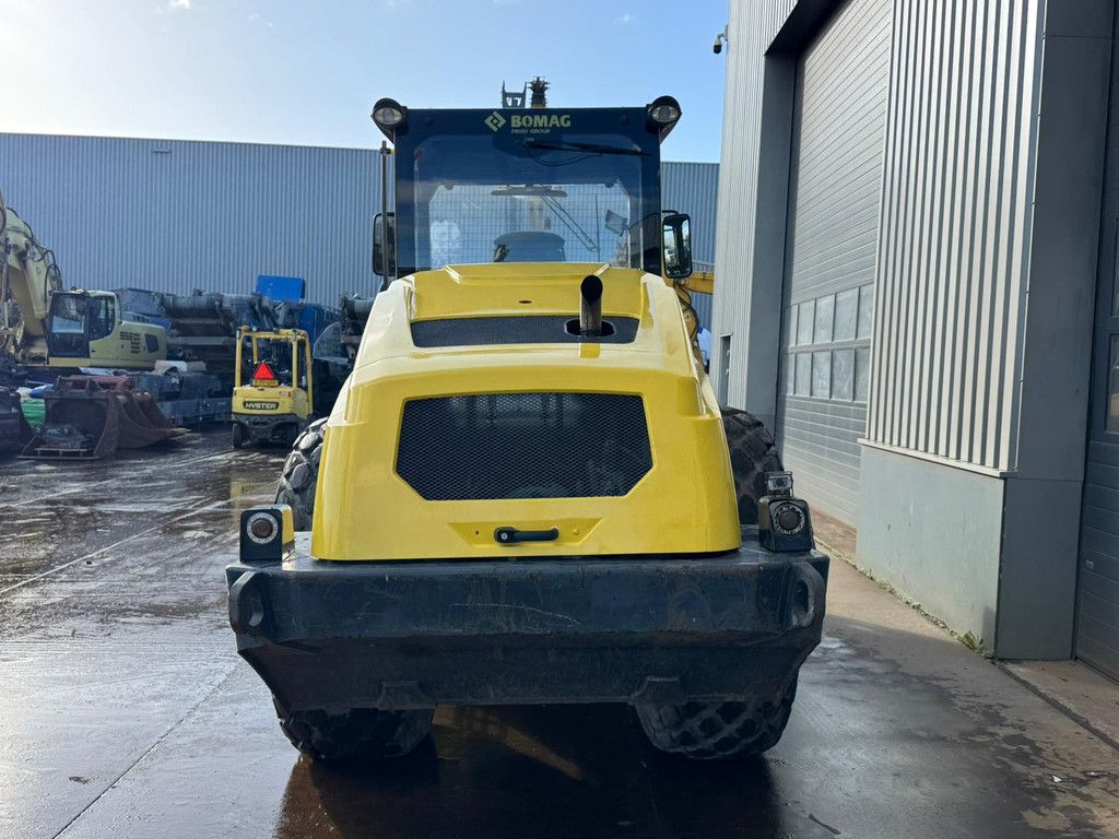 Bomag BW213D-5