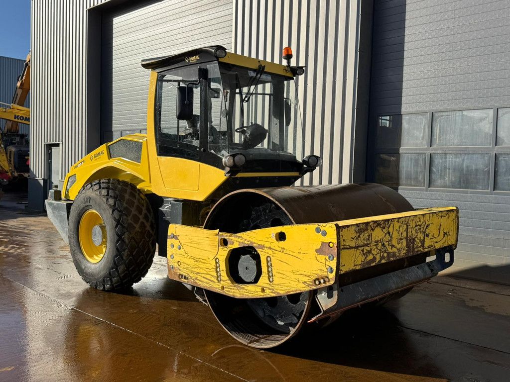 Bomag BW213D-5