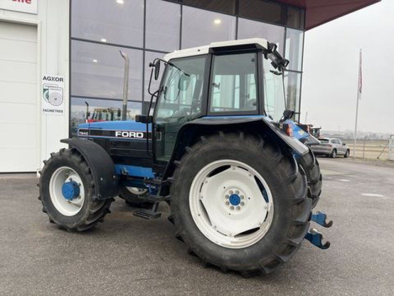 Ford 7840