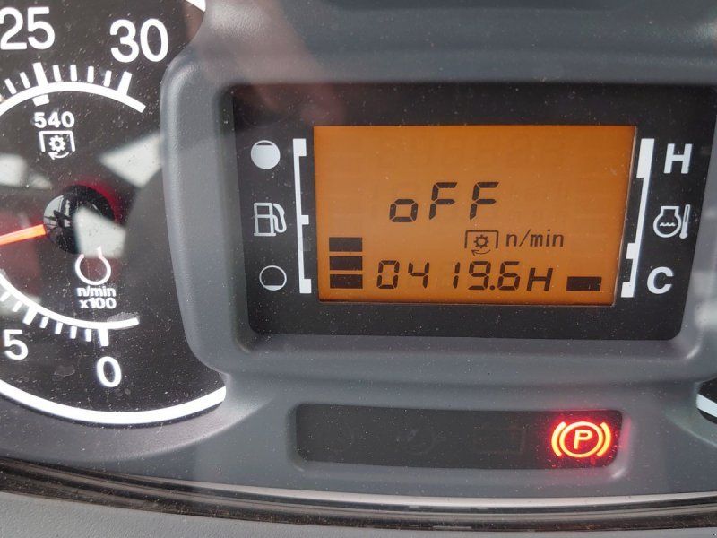 Massey Ferguson 1765 M HC