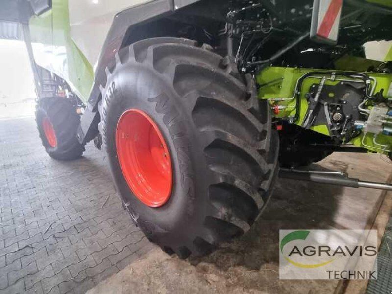 Claas TRION 730