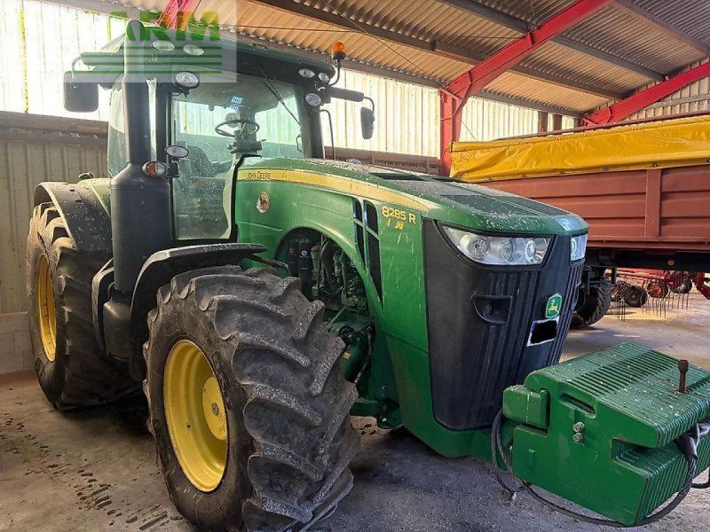 John Deere 8285r