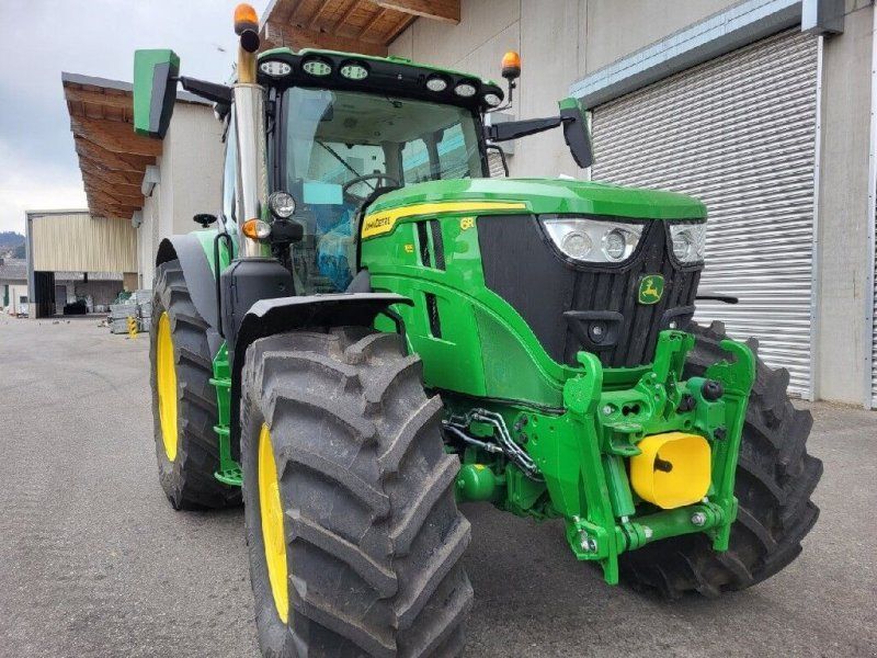 John Deere 6R 165