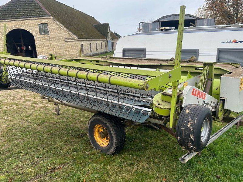Claas Rake-Up C390