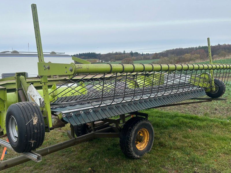Claas Rake-Up C390