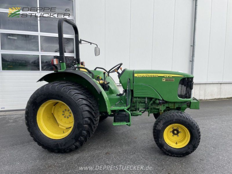 John Deere 5215