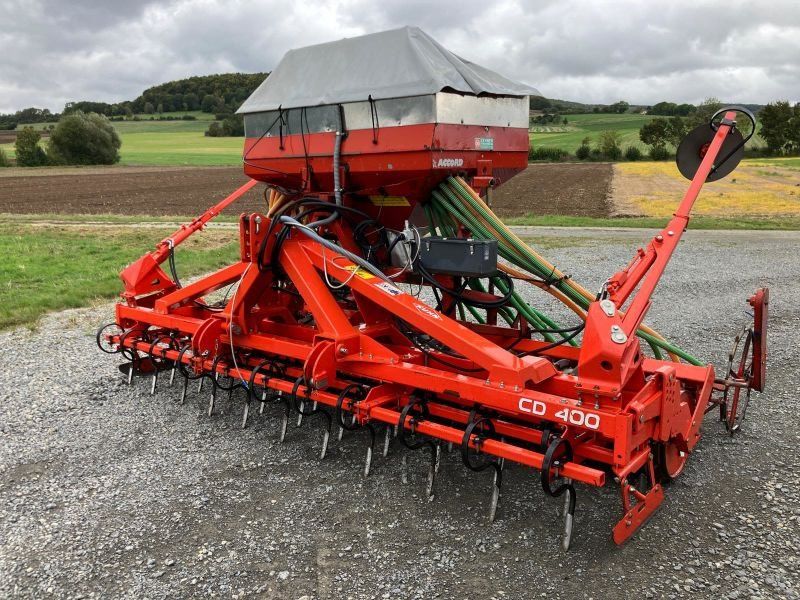 Kuhn CD 400 + ACCORD SÄCOMPACTOR