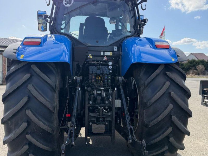New Holland T 7.270