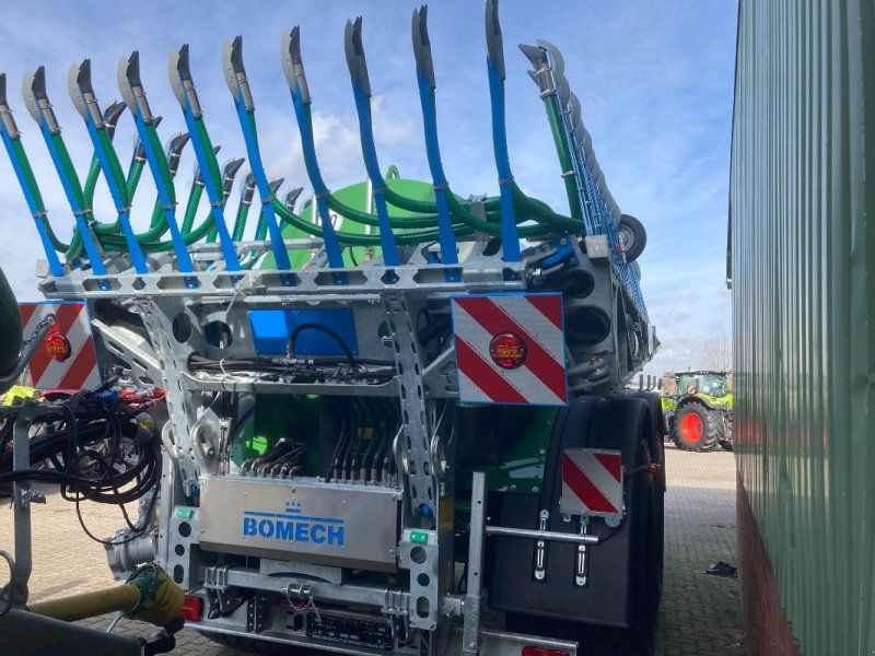 Kotte VT 17.300 mit Bomech Farmer 15m Profi Laubgrün