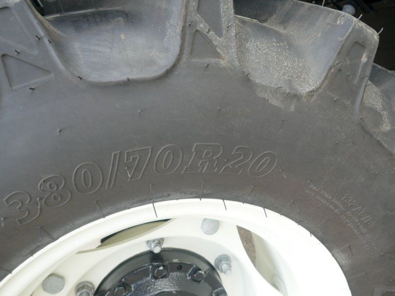 New Holland T5.90S Powershuttle