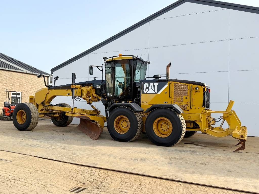 CAT 14M VHP Plus - Joystick Controls / 3 Tine Ripper