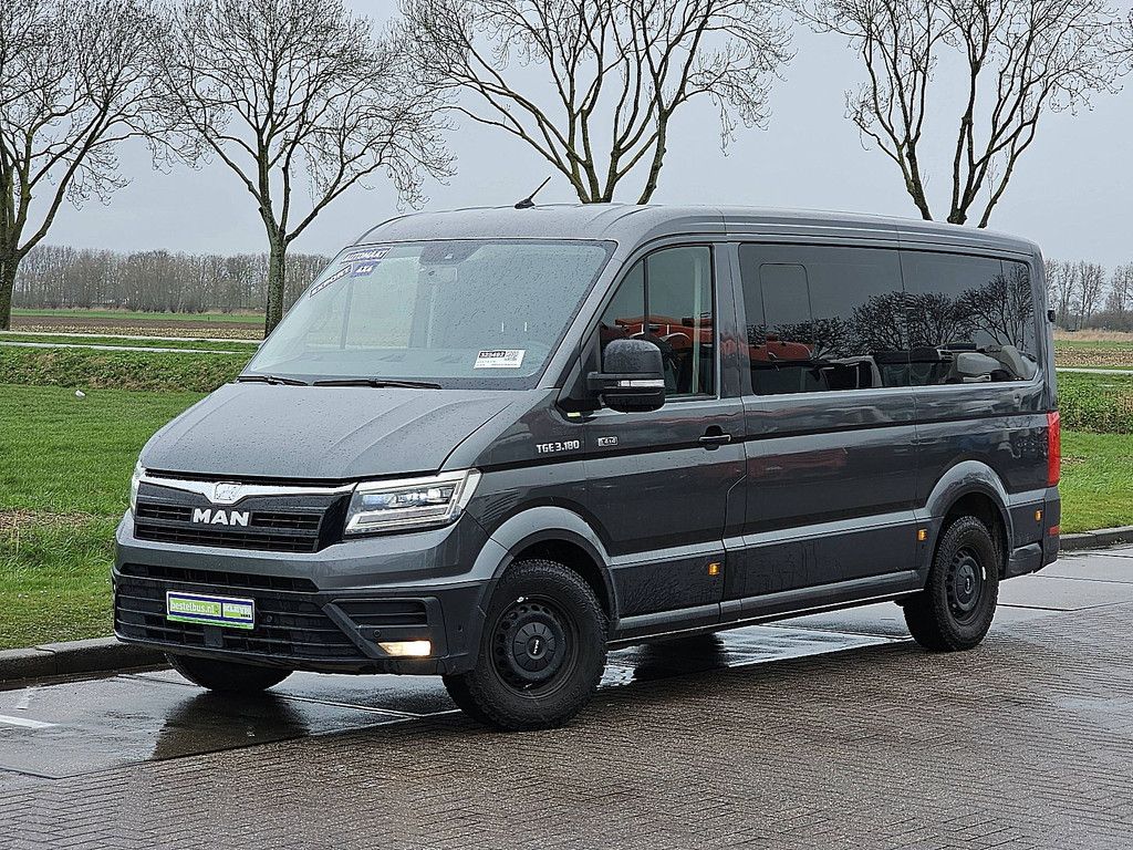 M.A.N. TGE 3.180 4x4 dubbel cabine ac