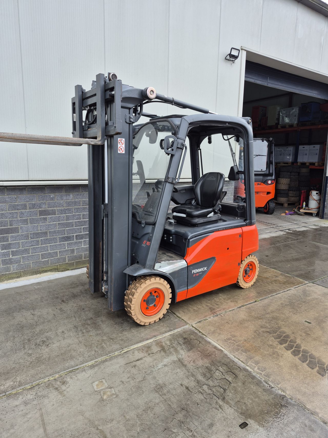 Linde E16P-02 triplex sideshift 4.620 mm bj 2020 4084 uur